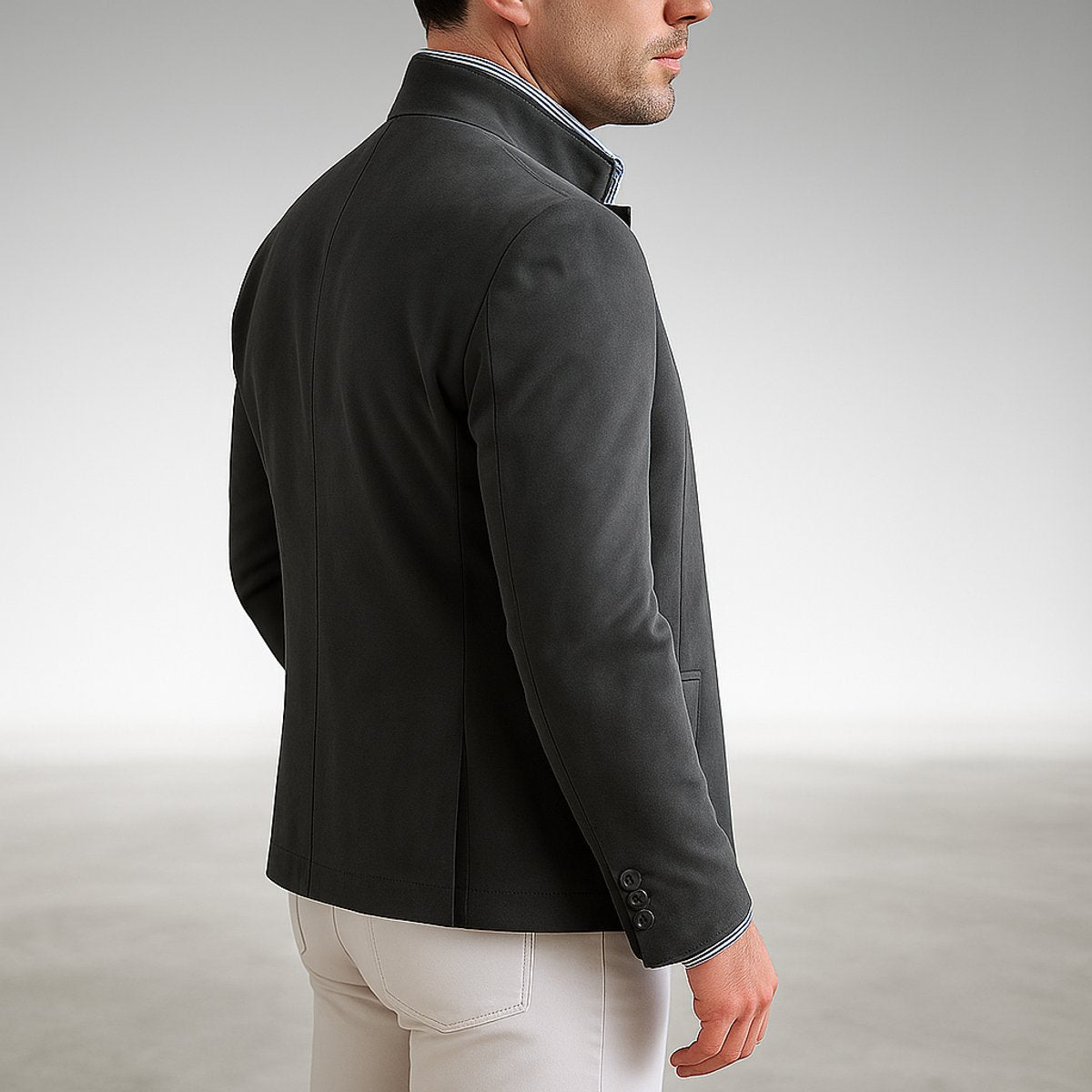 Owen | Giacca blazer da uomo strutturata con collo alla mandarina e chiusura frontale con bottoni