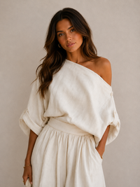 Eleonora | Elegante completo a due pezzi con una sola spallina