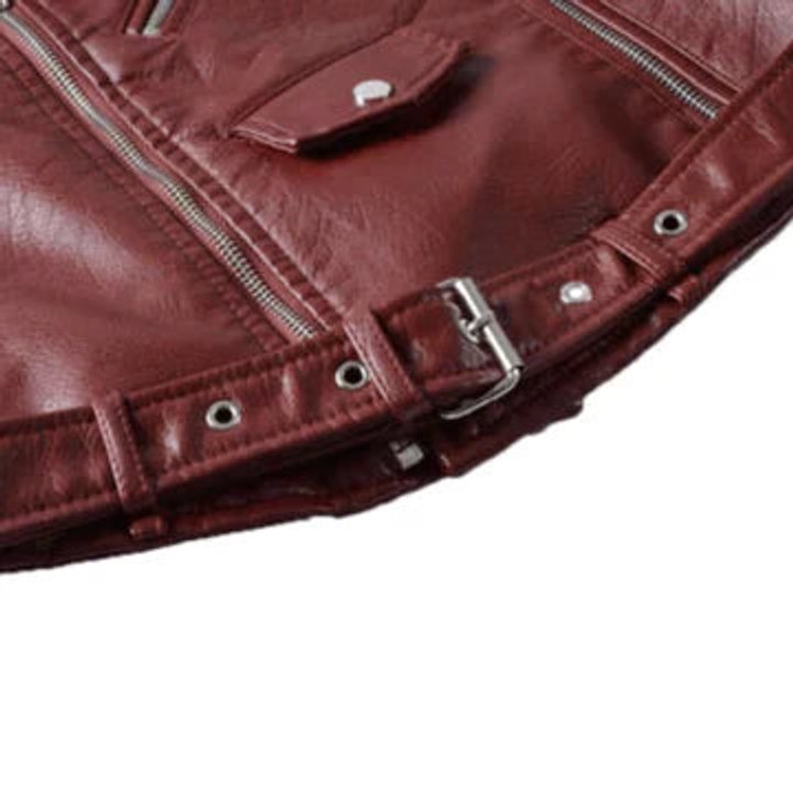 Aria | Giacca da donna corta in ecopelle stile moto con cintura, modello biker