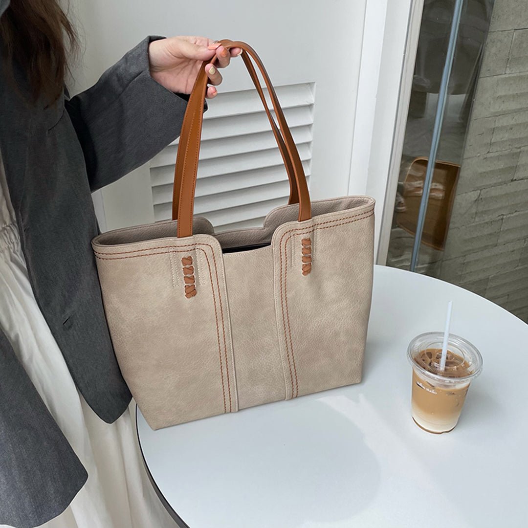 Harper | Borsa a tracolla grande da donna in pelle vegana, in stile minimalista
