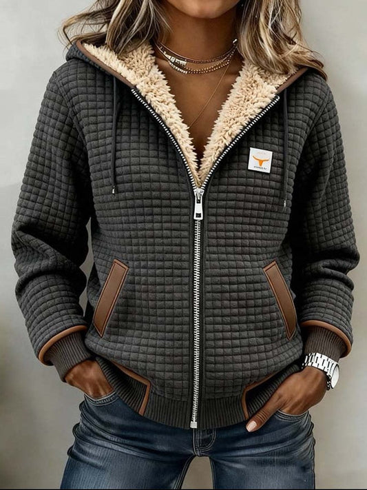 Penelope | Giacca da donna trapuntata con fodera in sherpa, in pile con cappuccio e zip integrale